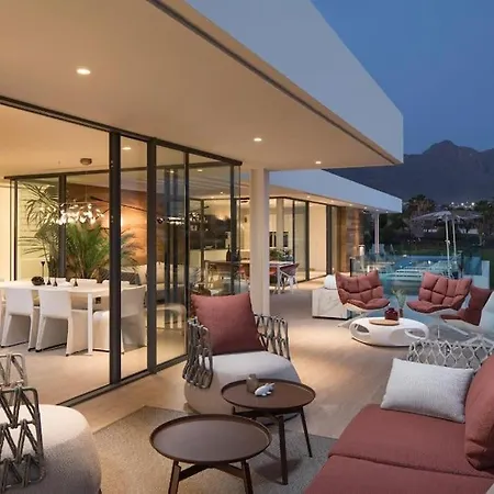 别墅 Luxury Rebeka - Heated Pool And Jacuzzi 阿德耶